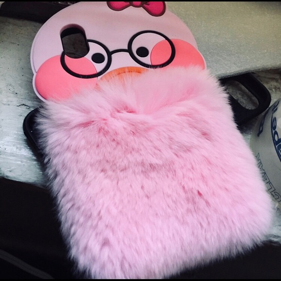 2/$20 NWOT Pink fur (rabbit) iPhone X cover - Picture 2 of 2